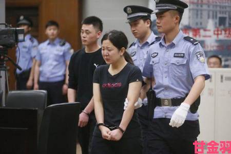 小女生因索钱买苹果电脑未果打母亲，竟被失手捂死